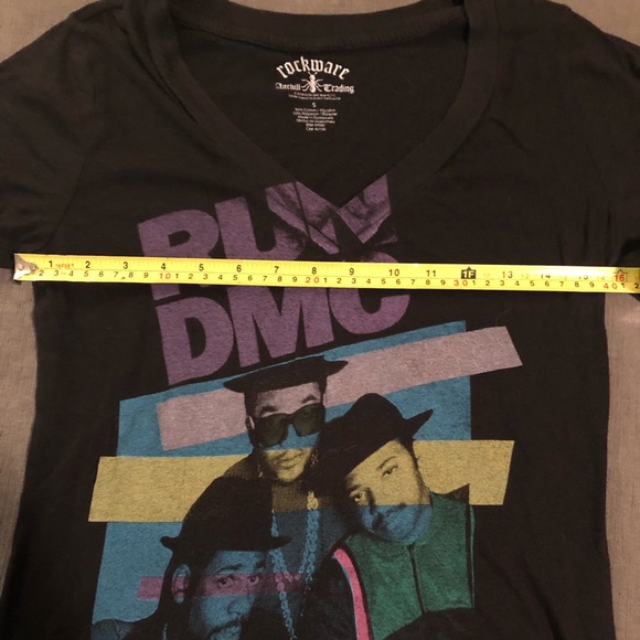 Run DMC Women’s Tee - Picture 4 of 5